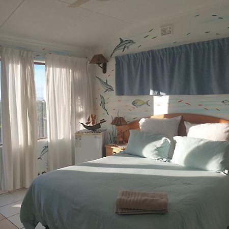Deep Blue Guest House Amanzimtoti Esterno foto