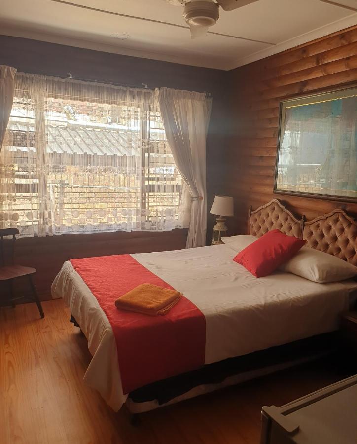 Deep Blue Guest House Amanzimtoti Esterno foto