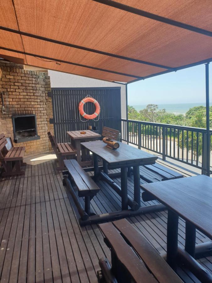 Deep Blue Guest House Amanzimtoti Esterno foto