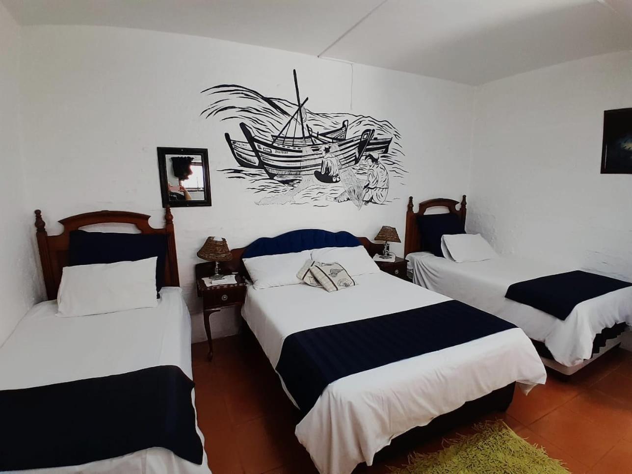 Deep Blue Guest House Amanzimtoti Esterno foto